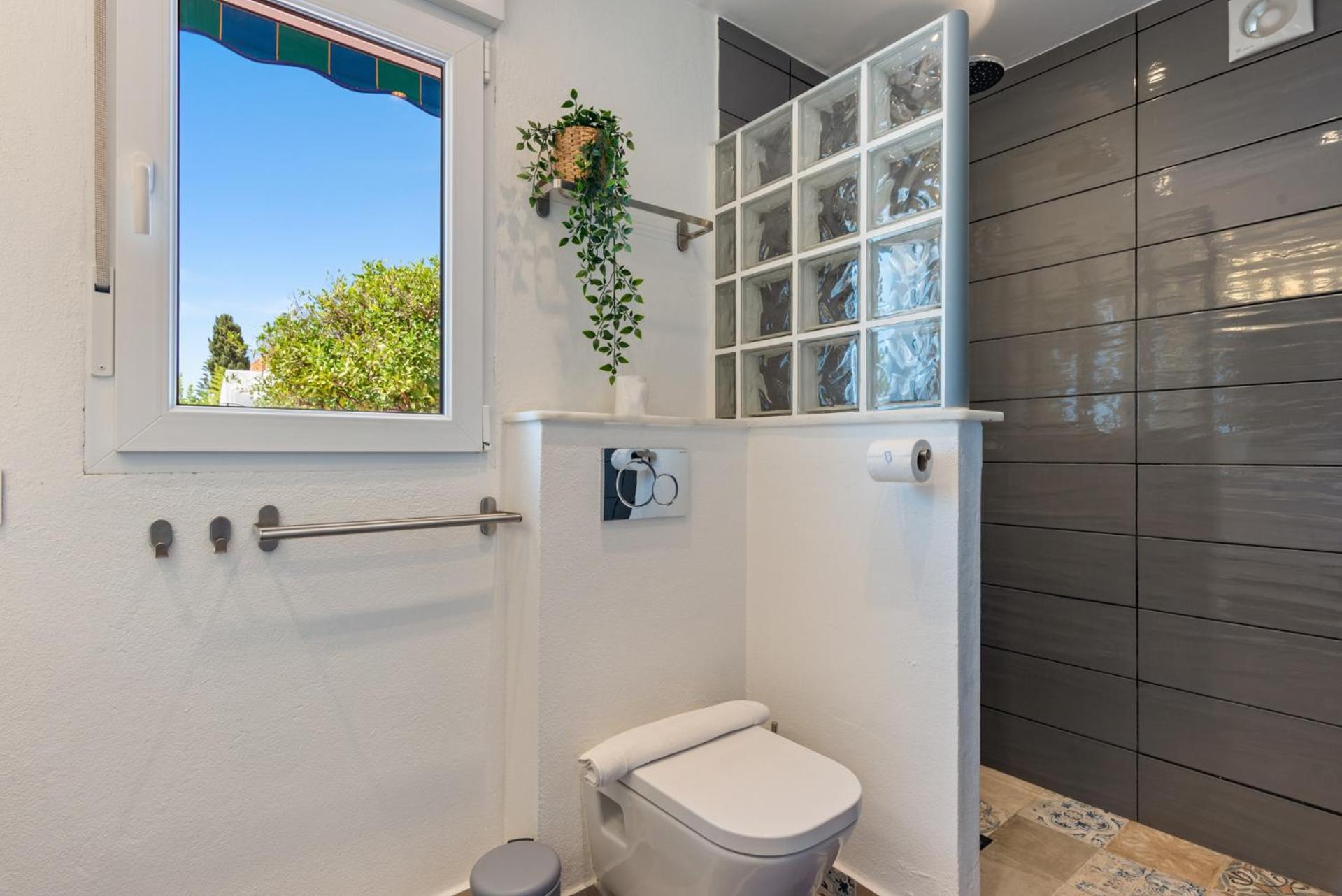Family apartment w pool by Costarentals - Ref 218 view 5