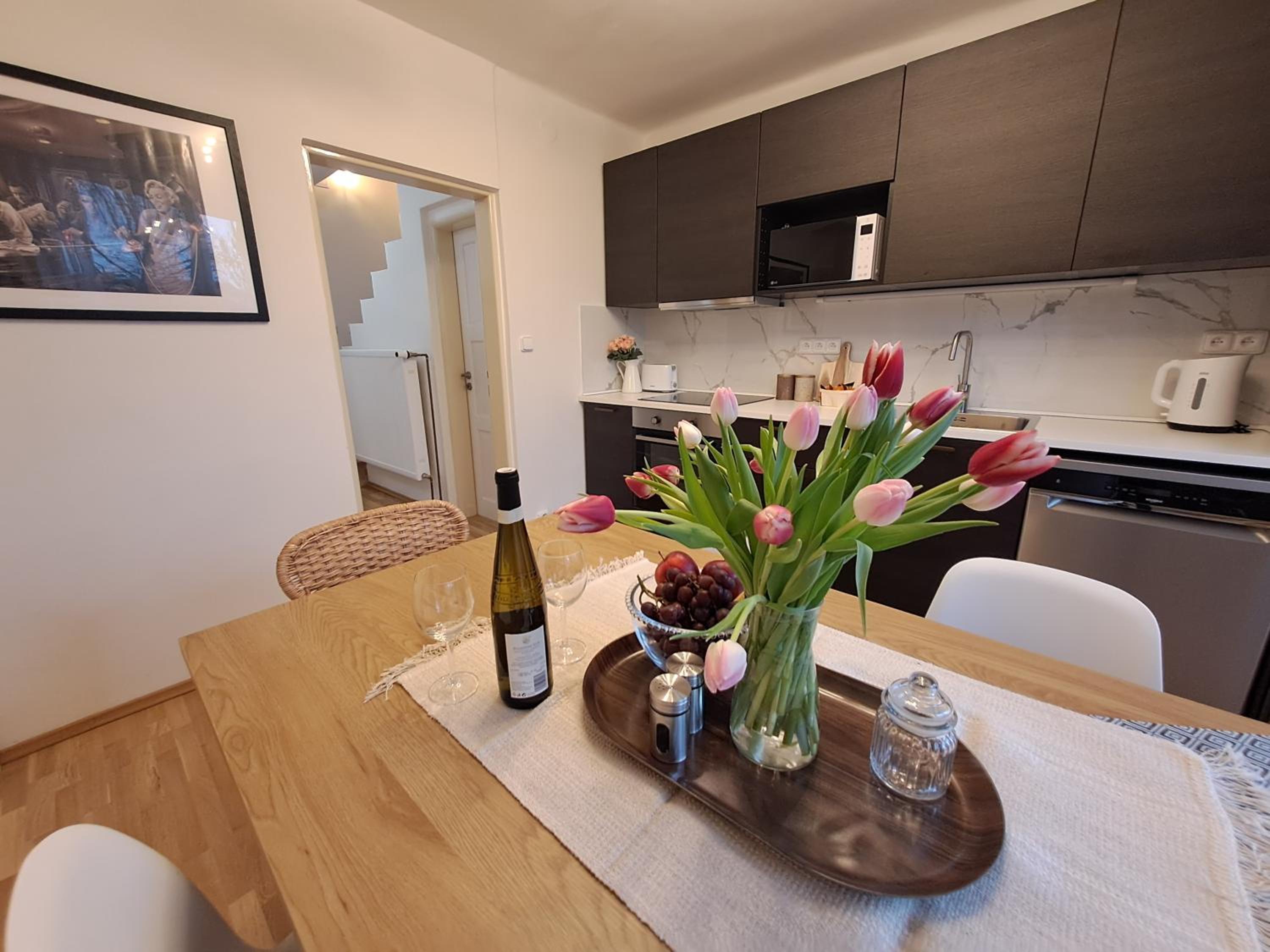 Apartmánový dům se zahradou v klidné části Prahy