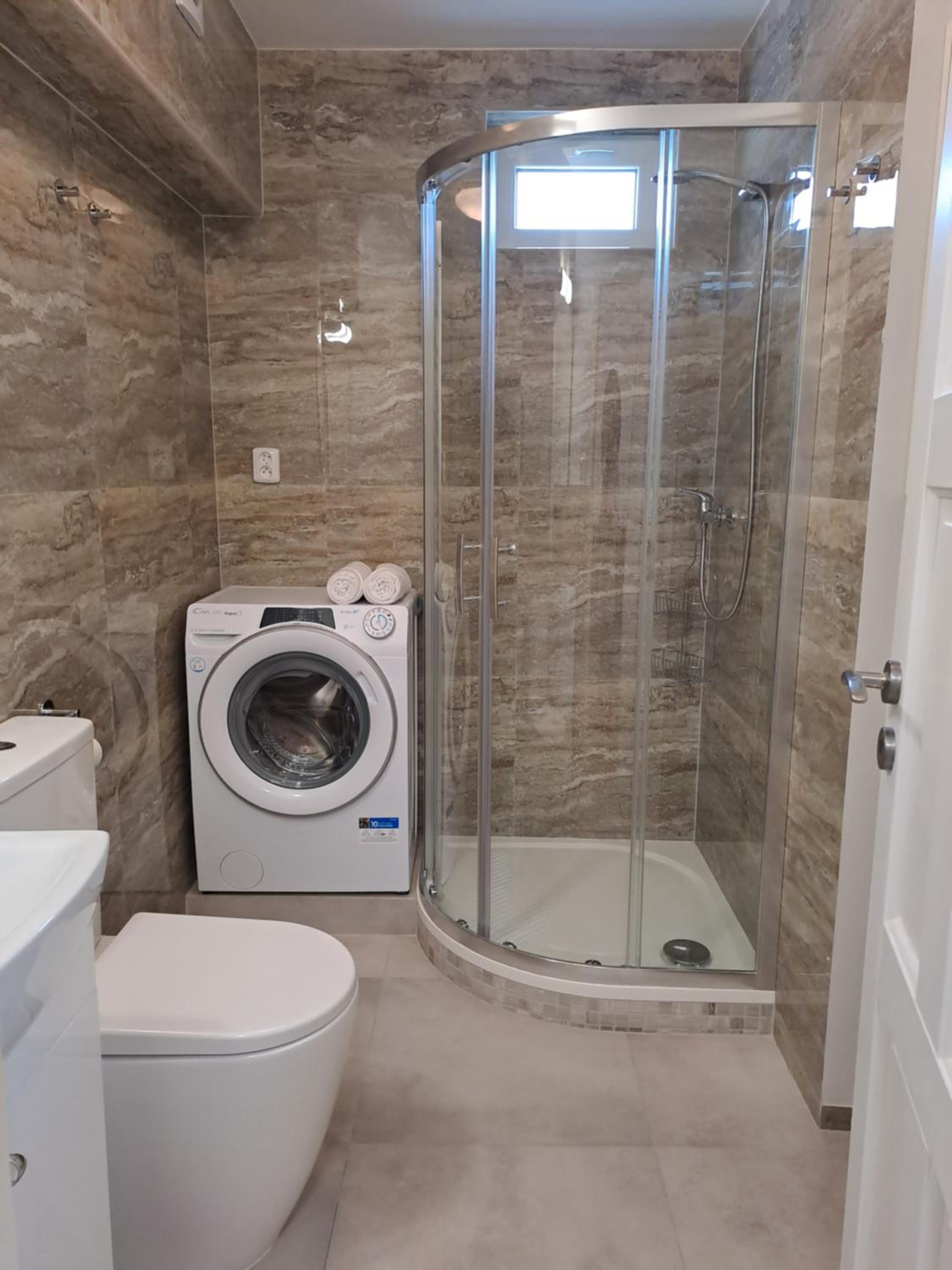 Apartmánový dům se zahradou v klidné části Prahy