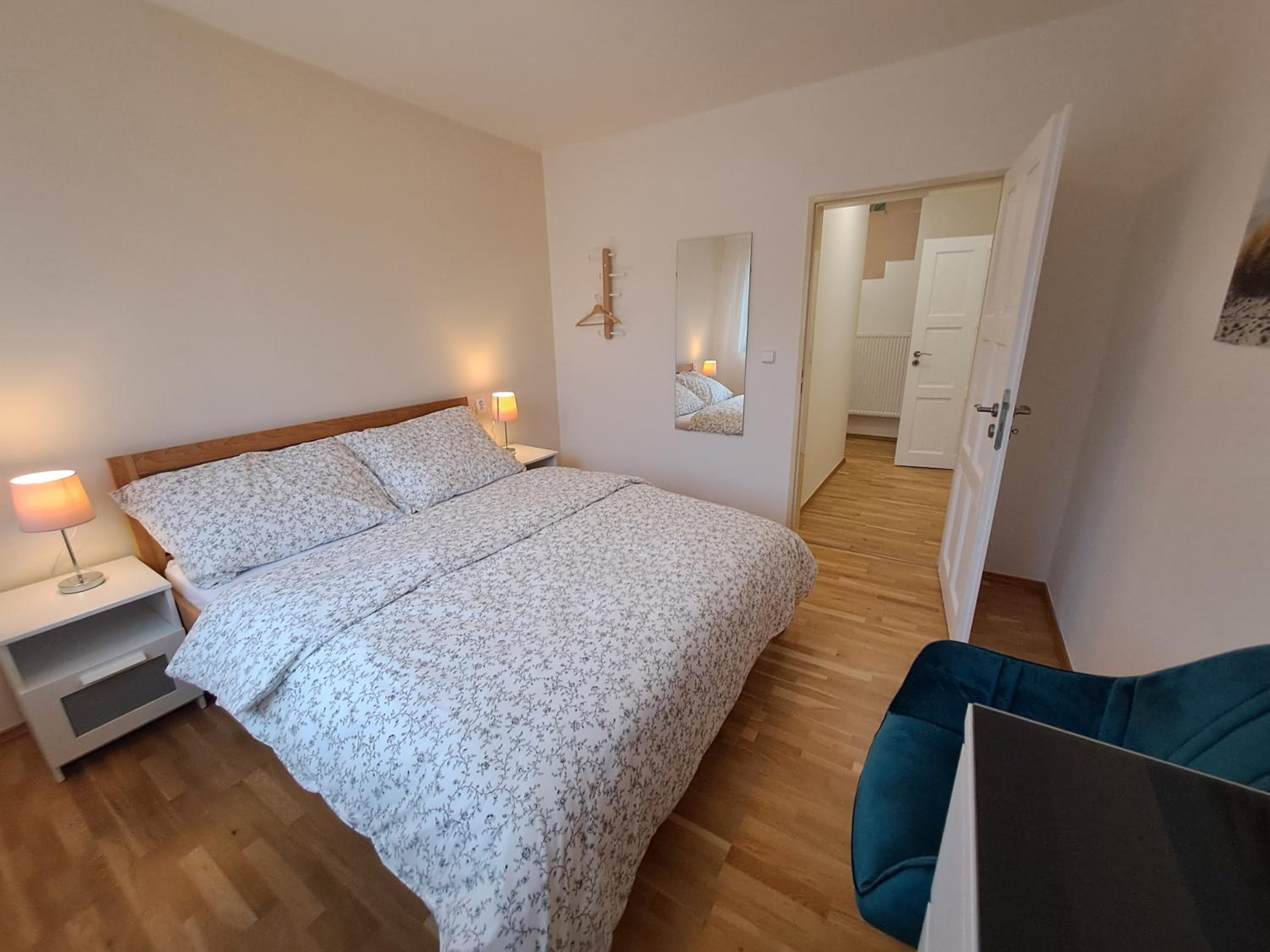 Apartmánový dům se zahradou v klidné části Prahy
