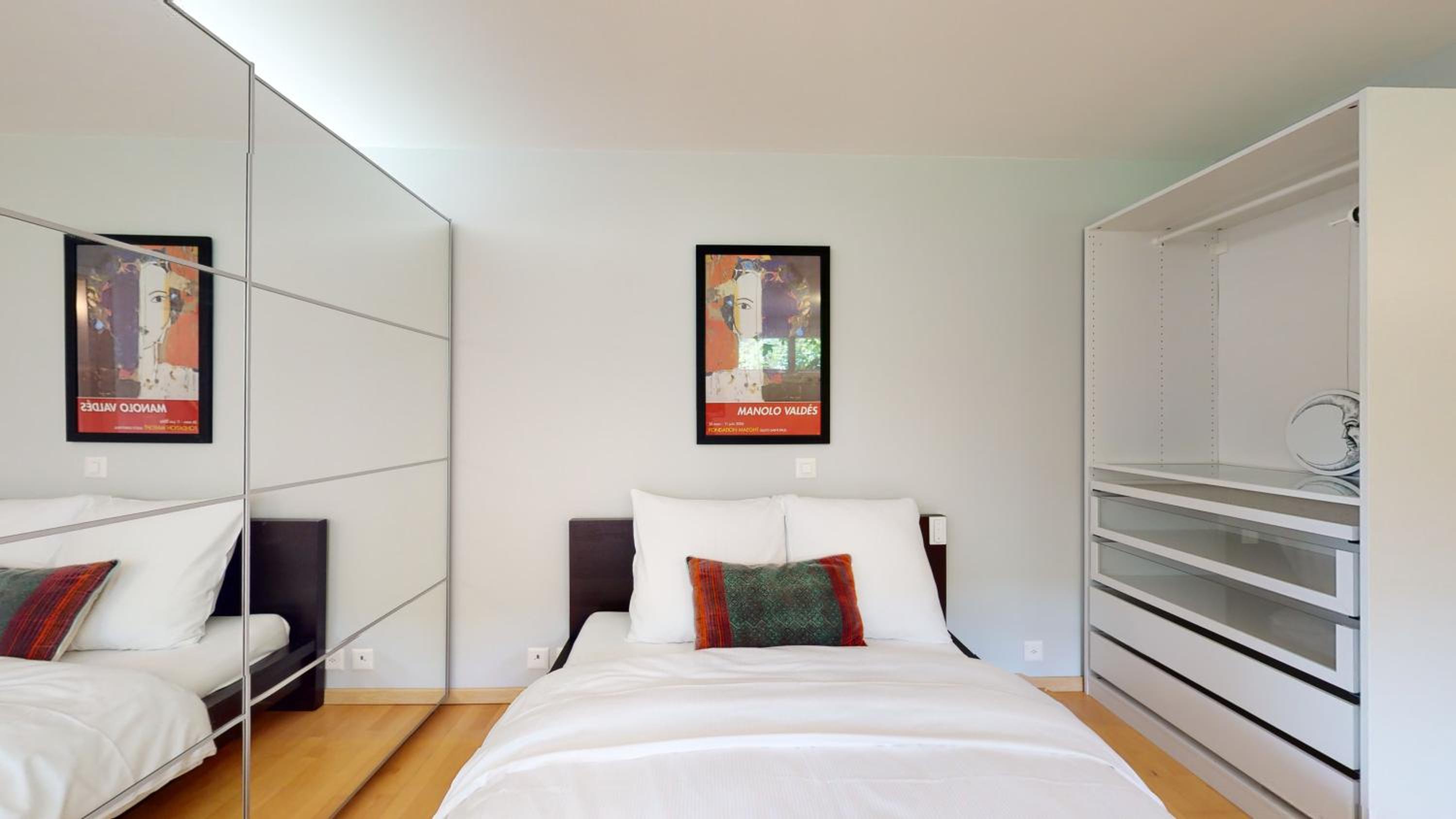Spacious studio in a quiet area of Sierre
