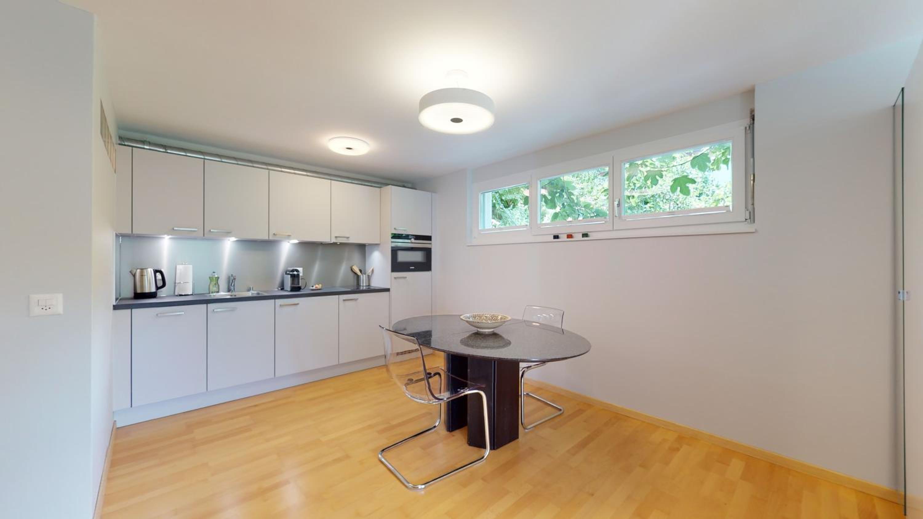 Spacious studio in a quiet area of Sierre