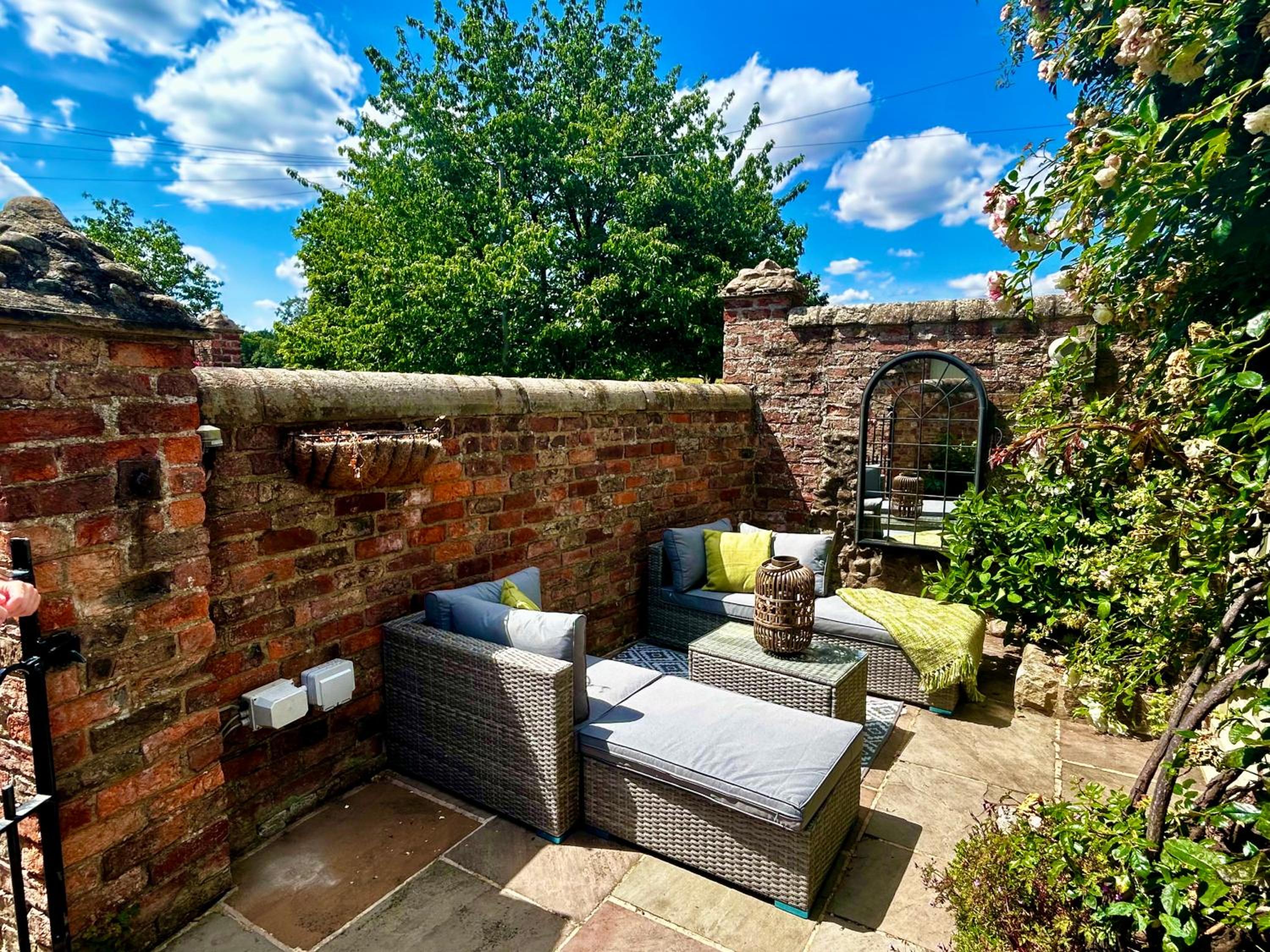 Tanyard Cottage - Whixley, York, North Yorkshire view 5