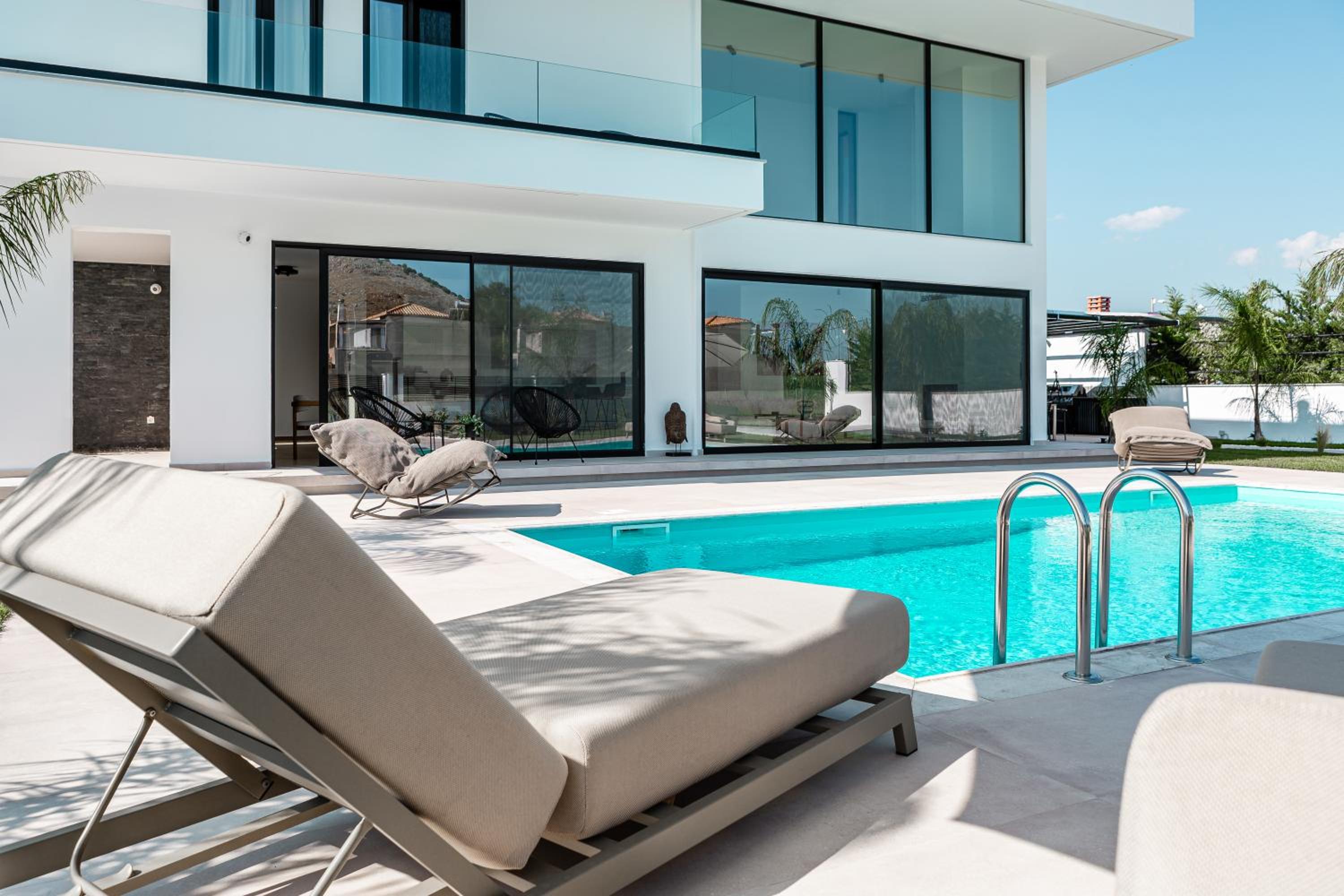 Sunshine Villa