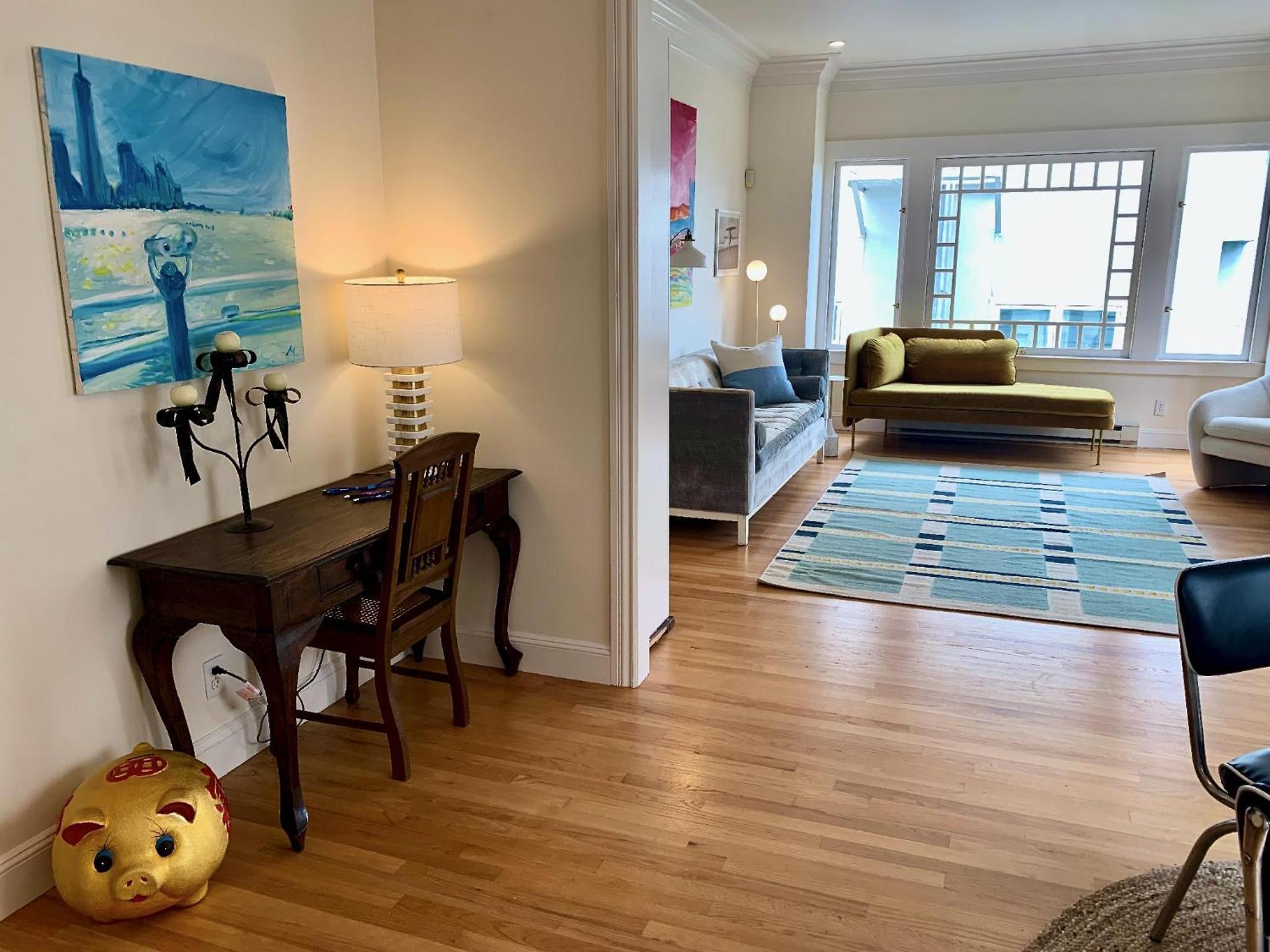 Gorgeous Apt High Atop Nob Hill view 3