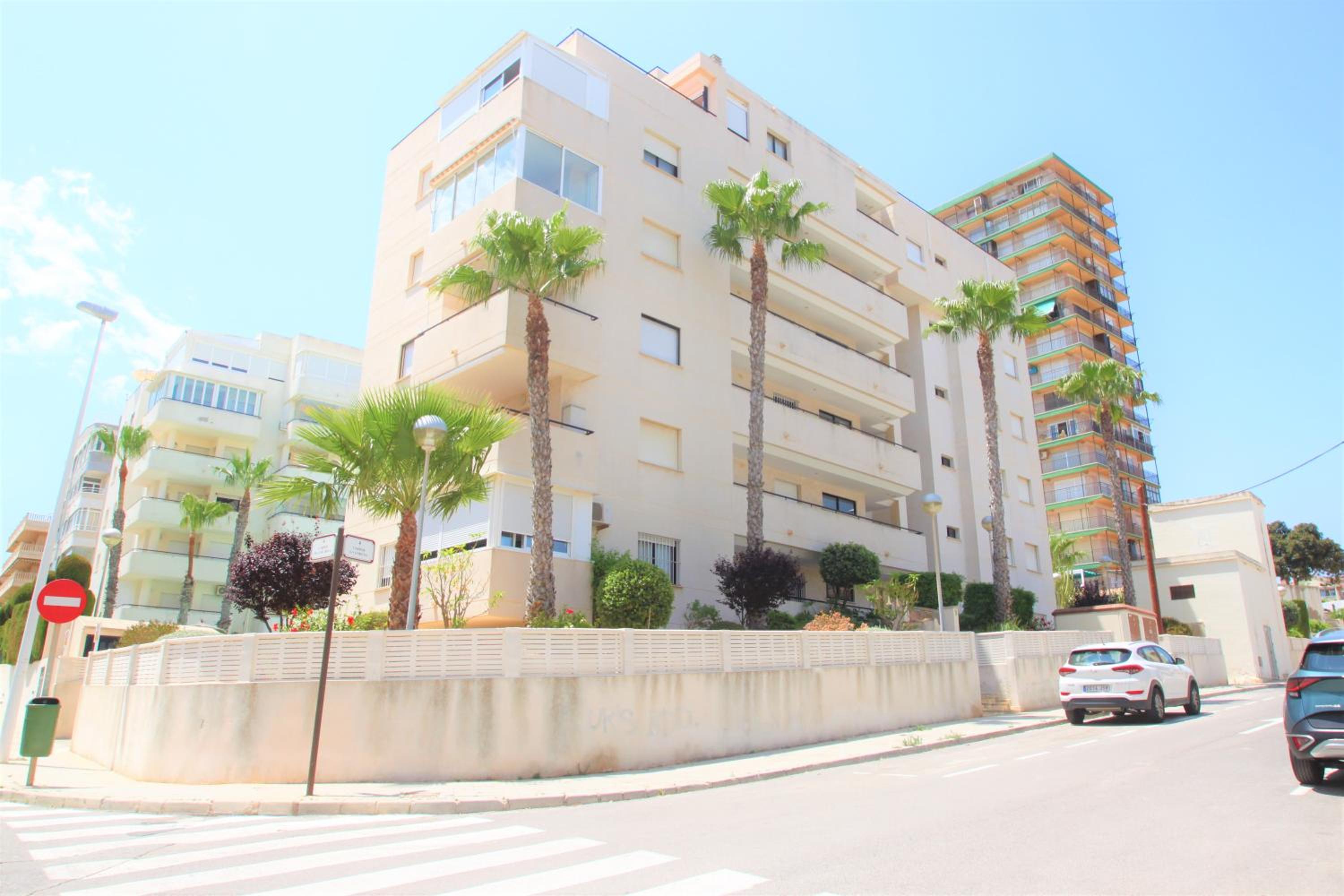 Apartamento CasaTuris en Los Arenales del Sol AR102 con terraza y piscina view 4