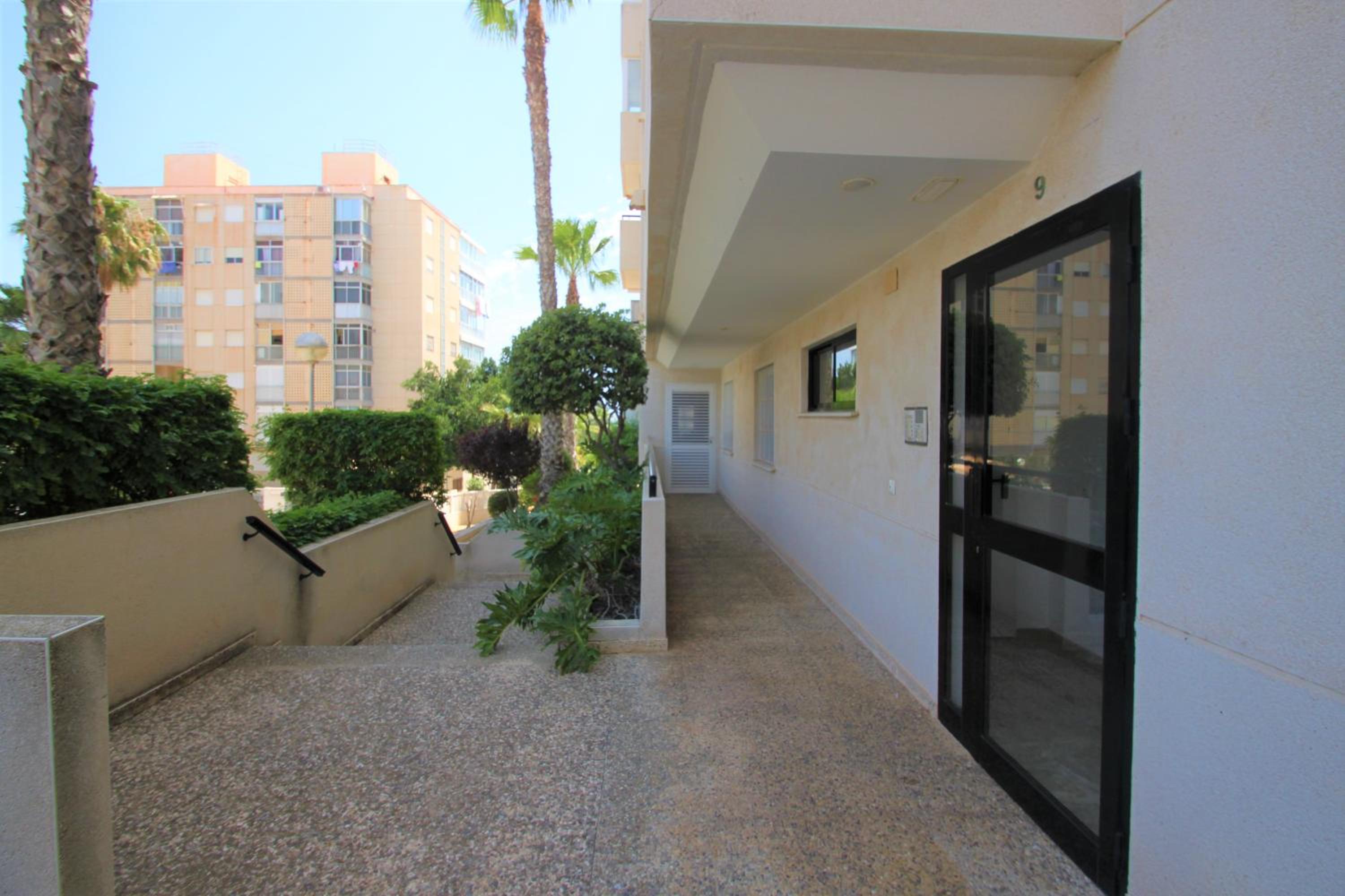 Apartamento CasaTuris en Los Arenales del Sol AR102 con terraza y piscina view 3
