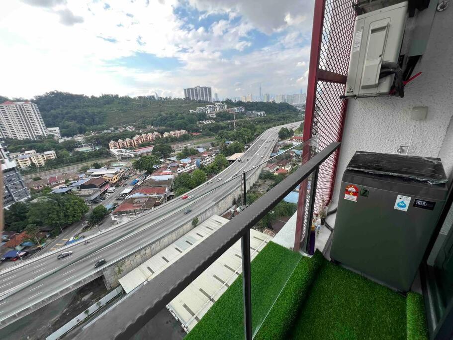 Bliss Cool Home 2Rooms 4Pax 1CarPark 24H7D Easy Self Access