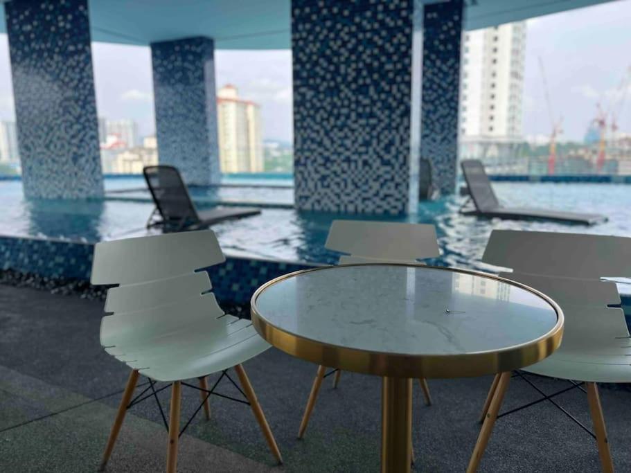 Bliss Cool Home 2Rooms 4Pax 1CarPark 24H7D Easy Self Access