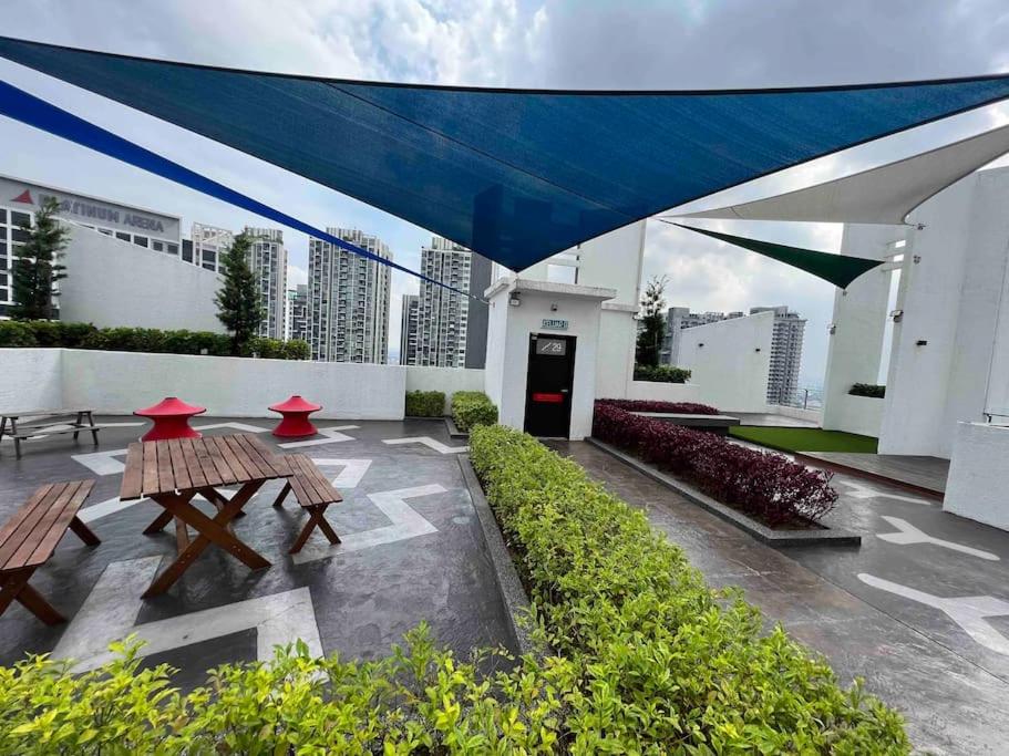 Bliss Cool Home 2Rooms 4Pax 1CarPark 24H7D Easy Self Access