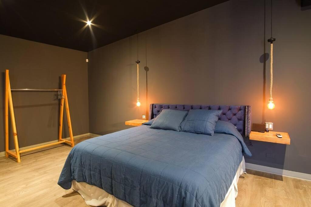 Ensenada Vacations - Brand New Gorgeous Industrial Loft in Downtown Ens - Property Image 53