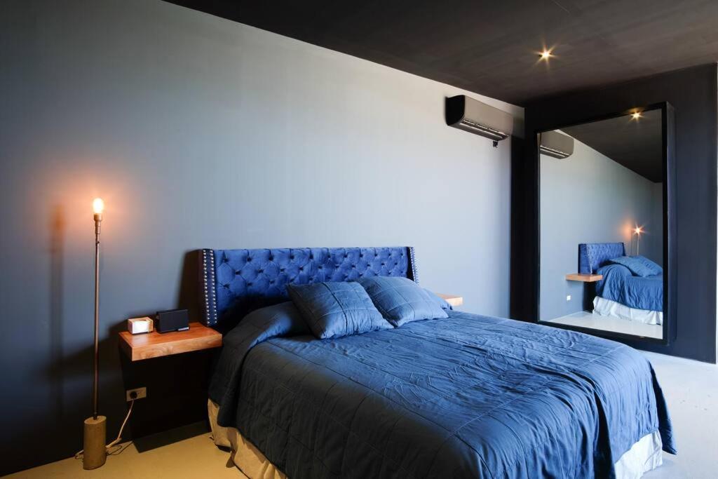 Ensenada Vacations - Brand New Gorgeous Industrial Loft in Downtown Ens - Property Image 50