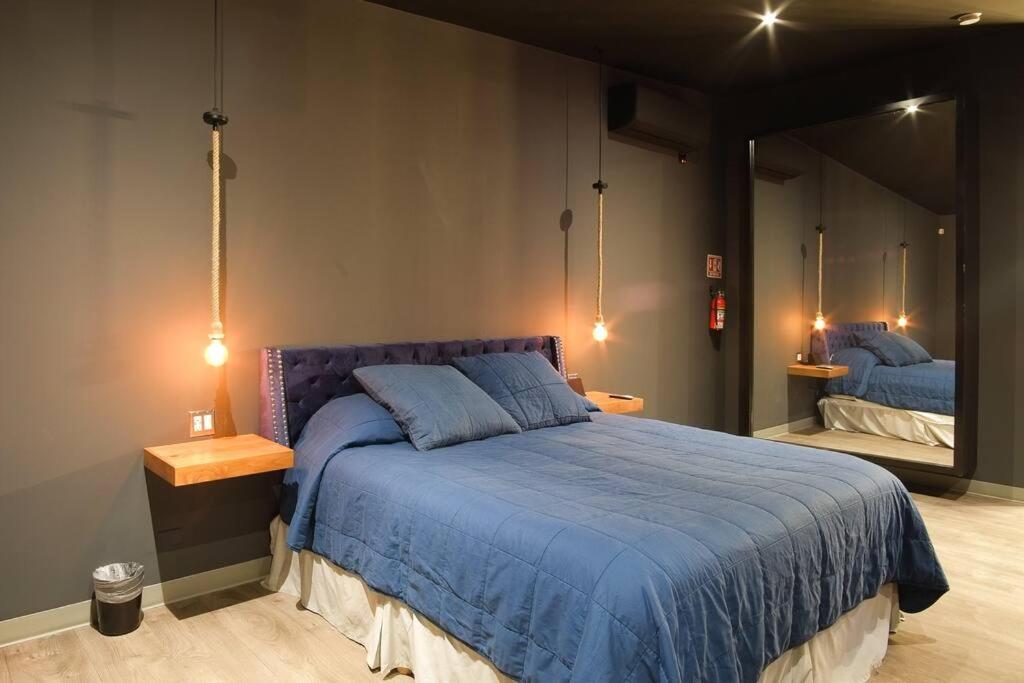 Ensenada Vacations - Brand New Gorgeous Industrial Loft in Downtown Ens - Property Image 41