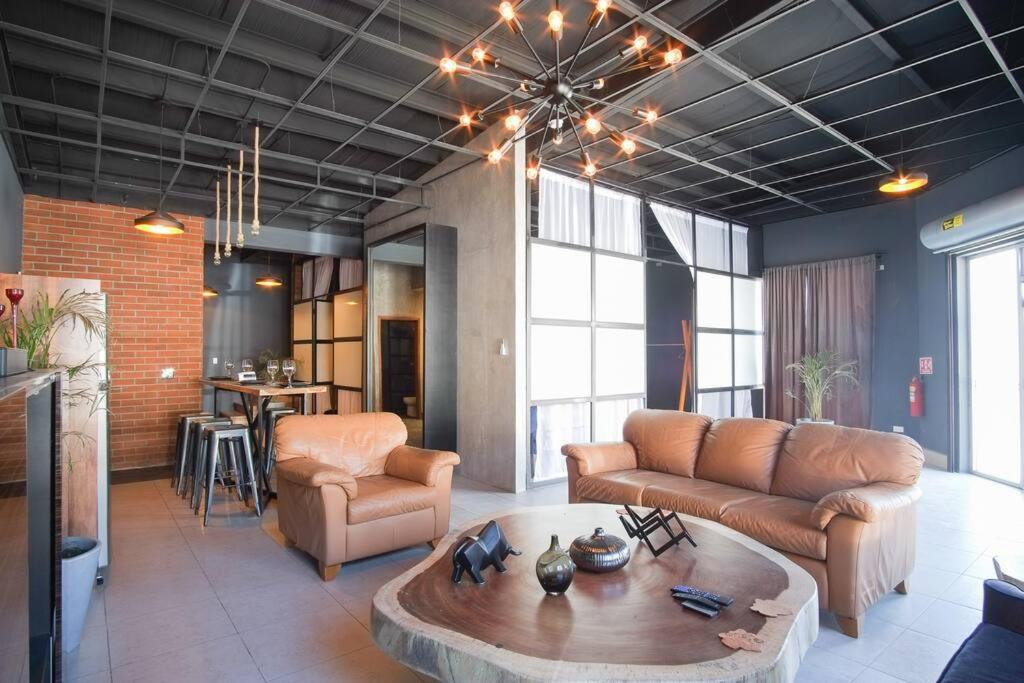 Ensenada Vacations - Brand New Gorgeous Industrial Loft in Downtown Ens - Property Image 40