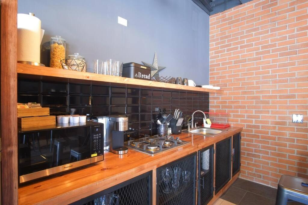 Ensenada Vacations - Brand New Gorgeous Industrial Loft in Downtown Ens - Property Image 35