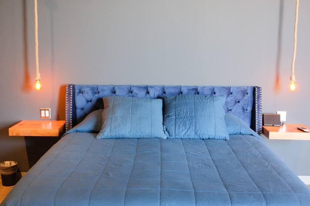 Ensenada Vacations - Brand New Gorgeous Industrial Loft in Downtown Ens - Property Image 19