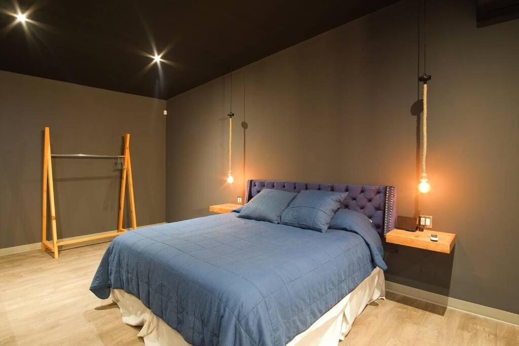 Ensenada Vacations - Brand New Gorgeous Industrial Loft in Downtown Ens - Property Image 27