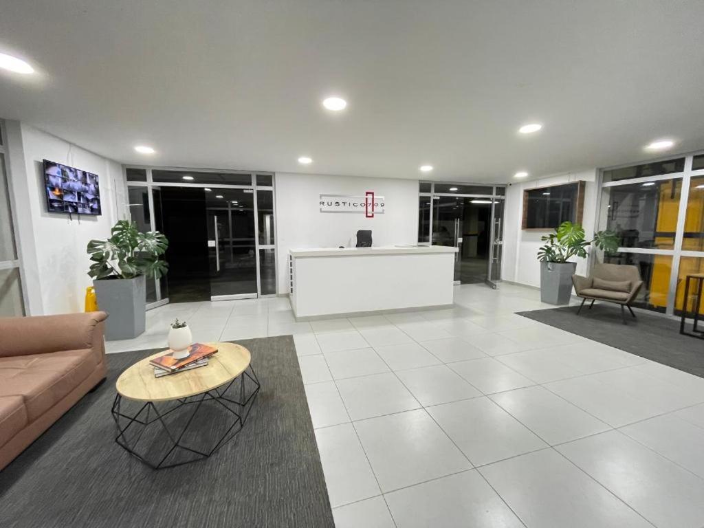 Apartamento lujoso junto al lago