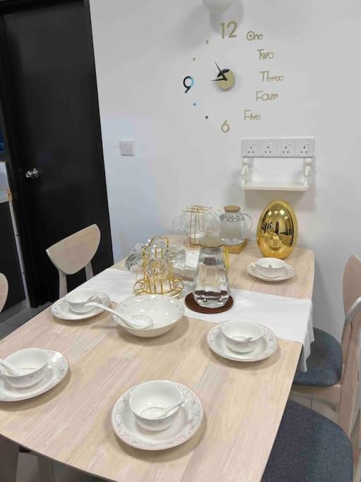 Bliss Cozy Home 3Rooms 6Pax 2CarPark 24H7D Easy Self Access