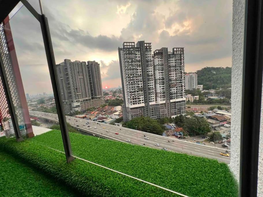 Bliss Cozy Home 3Rooms 6Pax 2CarPark 24H7D Easy Self Access
