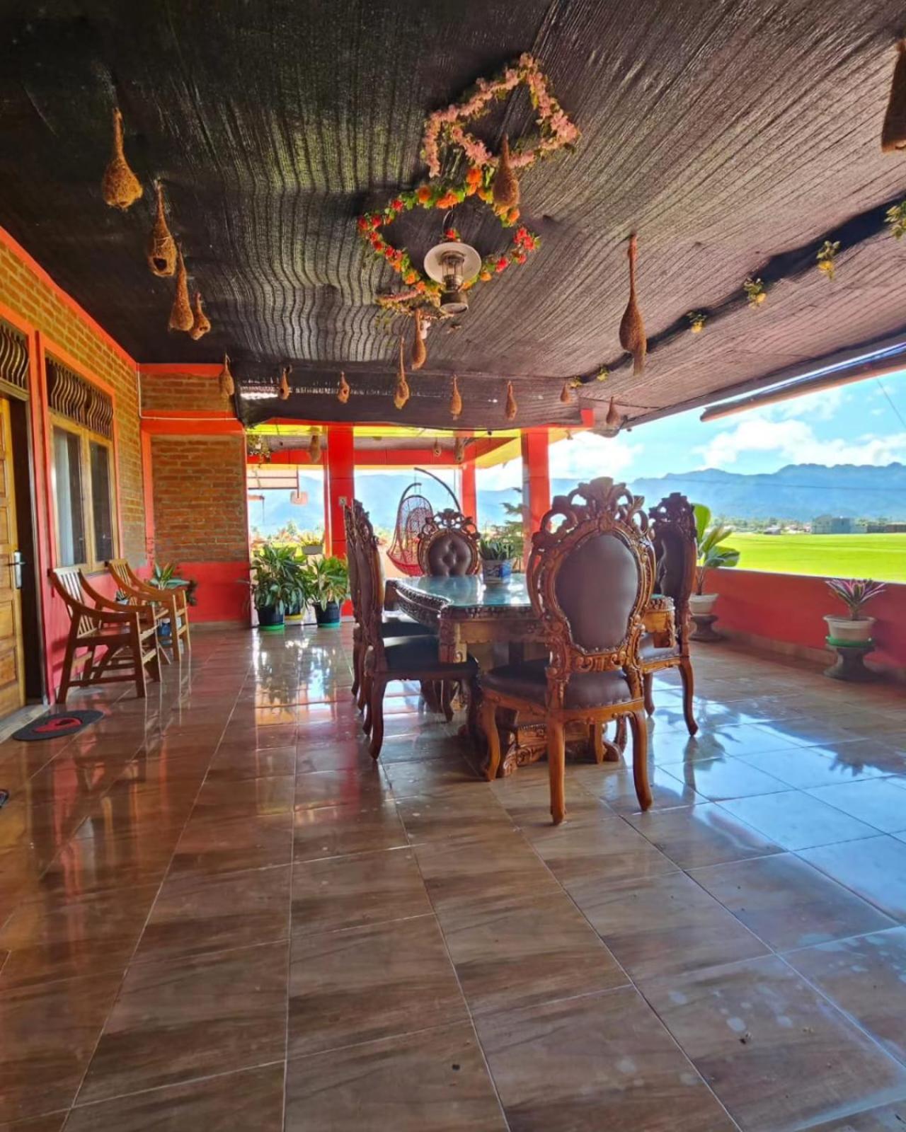 Homestay dan Cafe BungaSonsang