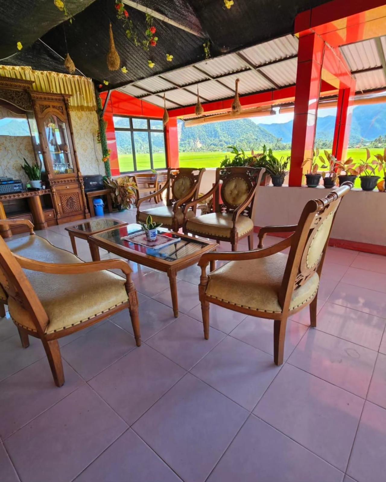 Homestay dan Cafe BungaSonsang