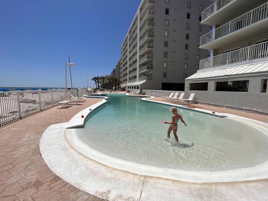 Ocean House 1806