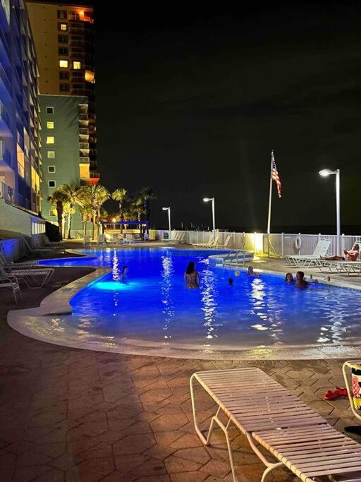 Ocean House 1806