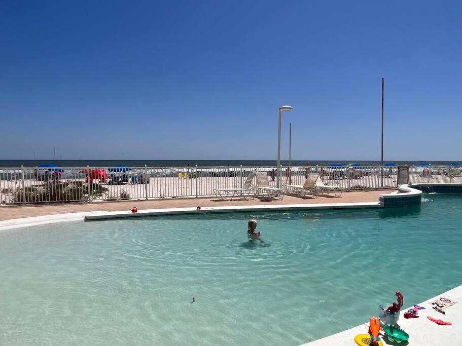 Ocean House 1806
