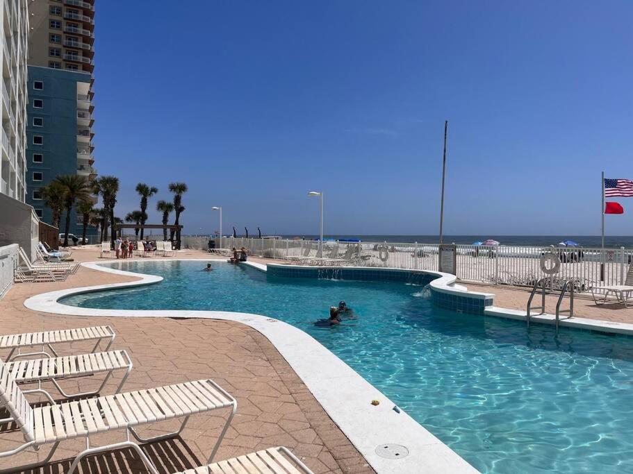 Ocean House 1806