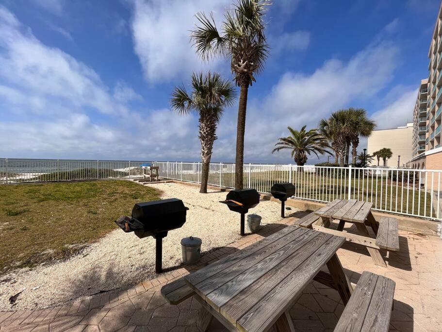 Ocean House 1806