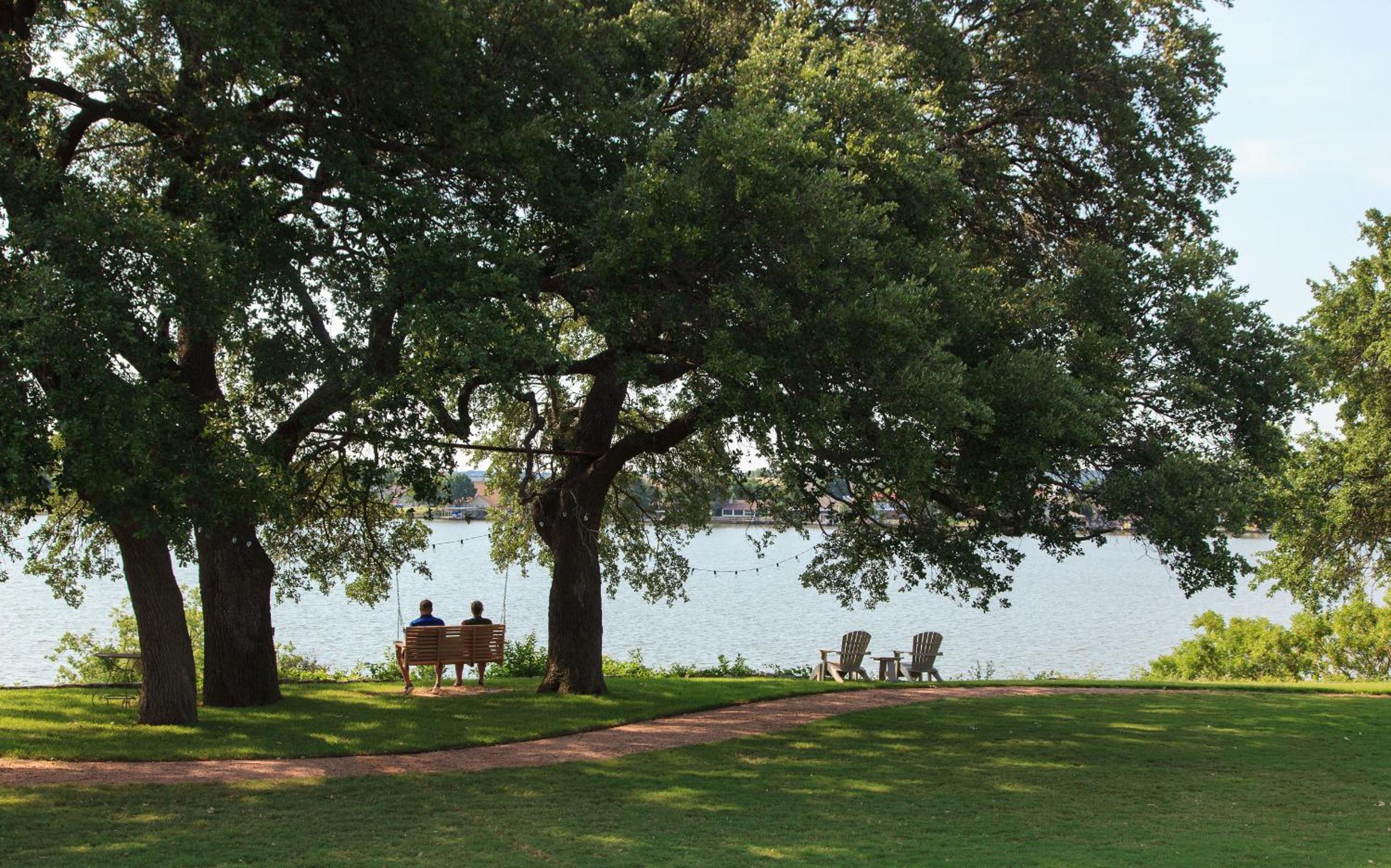 Inn on Lake Granbury a Boutique Hotel