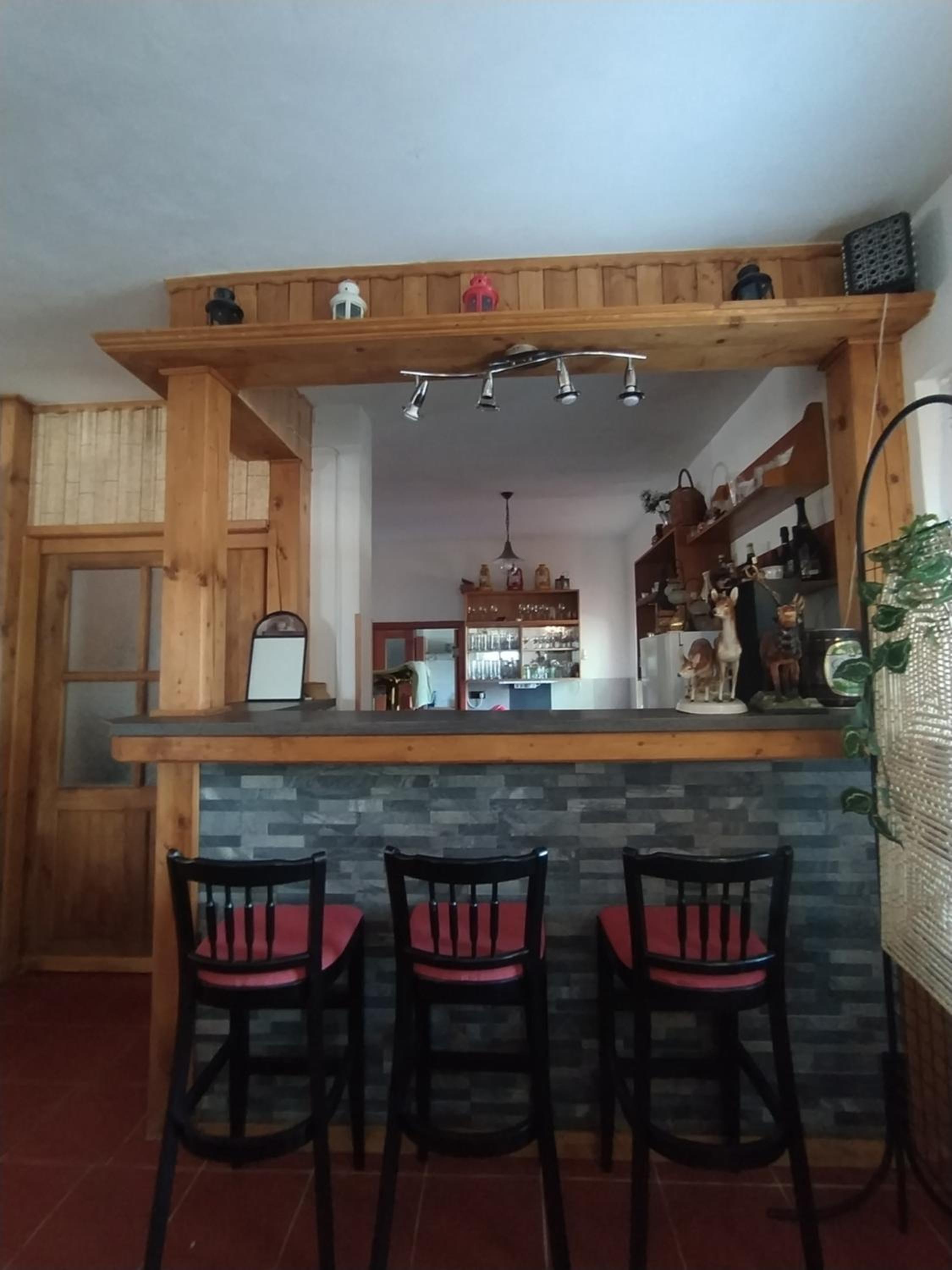 bar