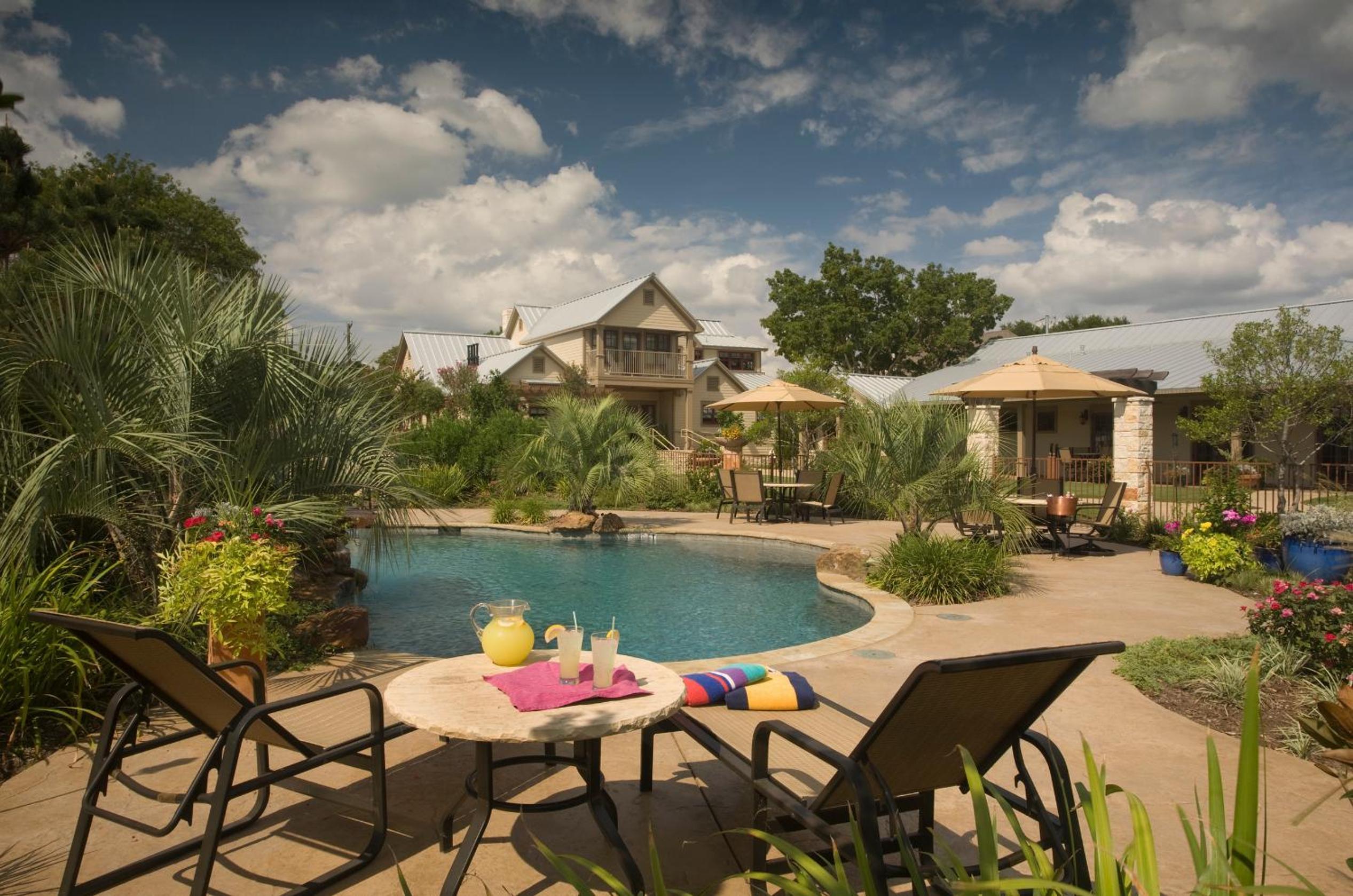 Inn on Lake Granbury a Boutique Hotel