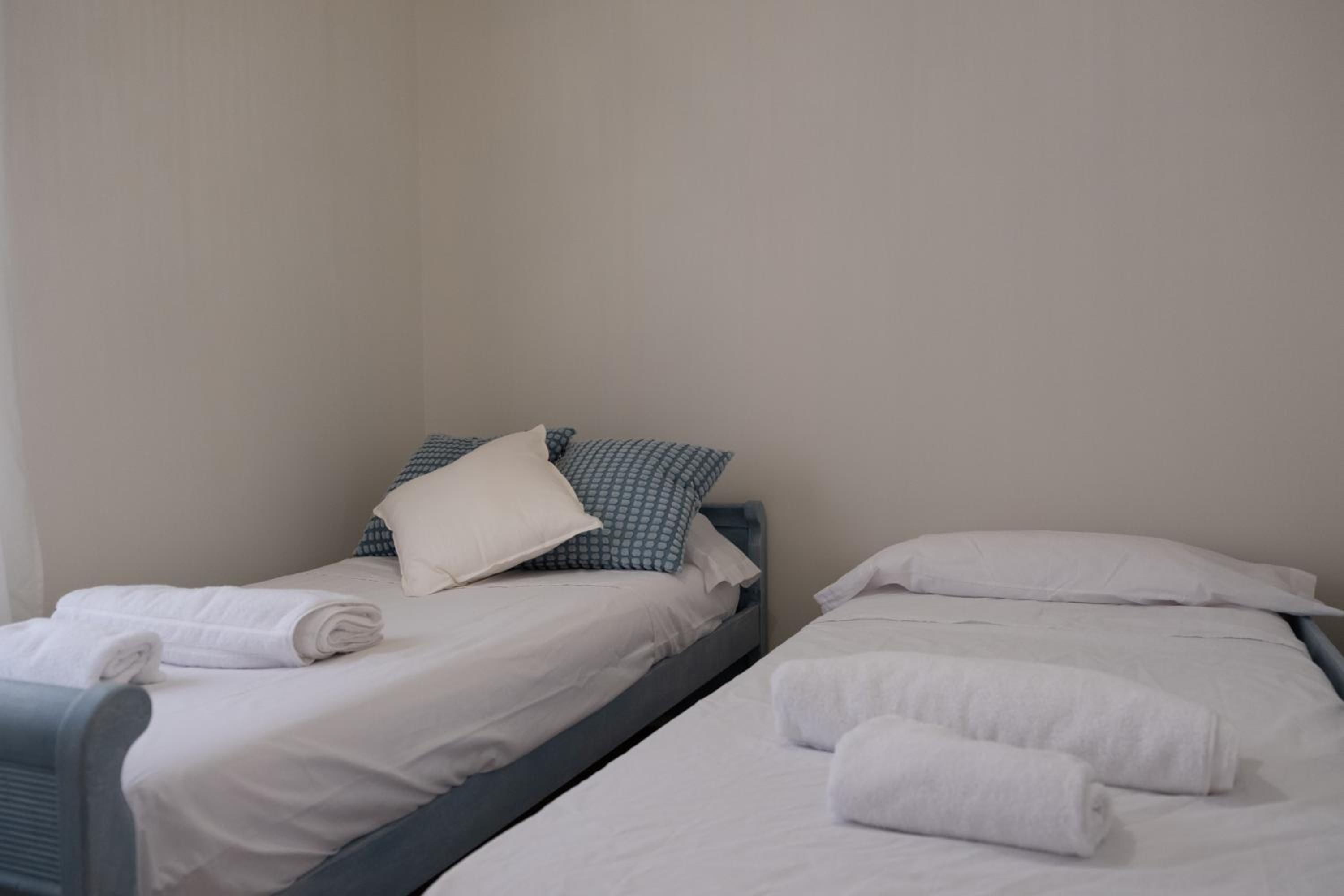 Victoria's Home modern and cosy 2 bedroom apartment photo 3