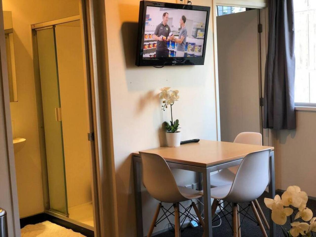 401-138 Anzac Avenue Auckland City Apartment and Wi-fi view 3