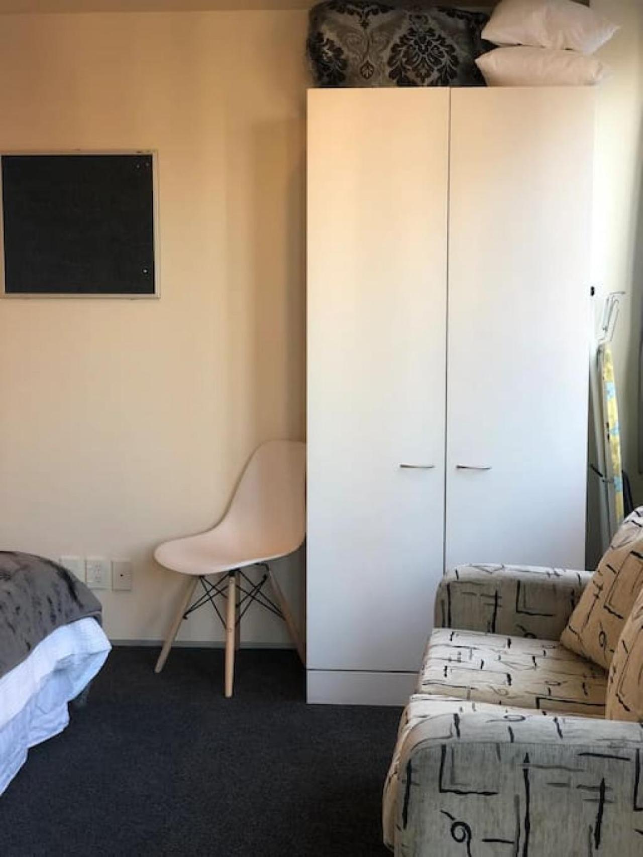 401-138 Anzac Avenue Auckland City Apartment and Wi-fi view 4
