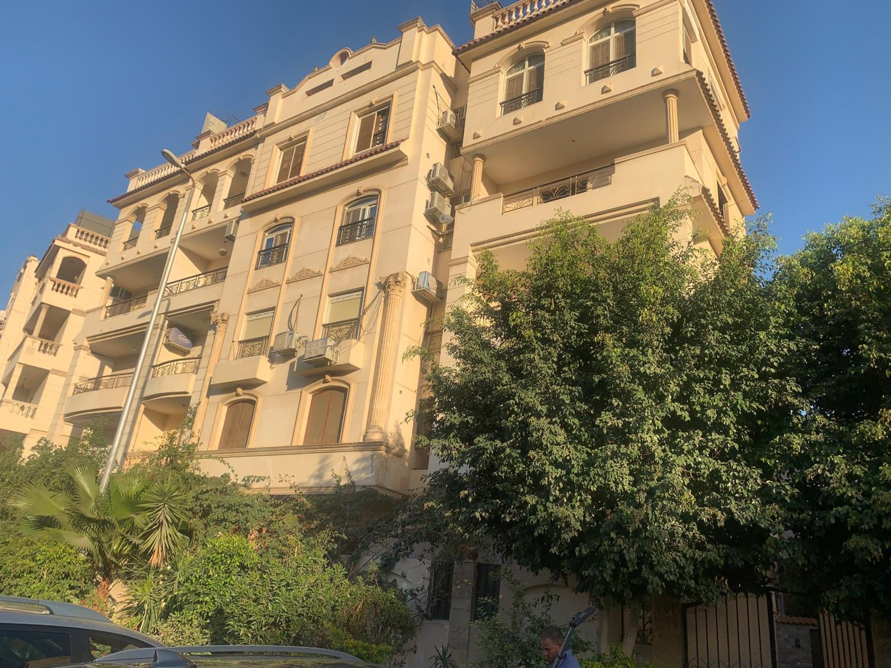 Apartment with a private garden in New Cairo