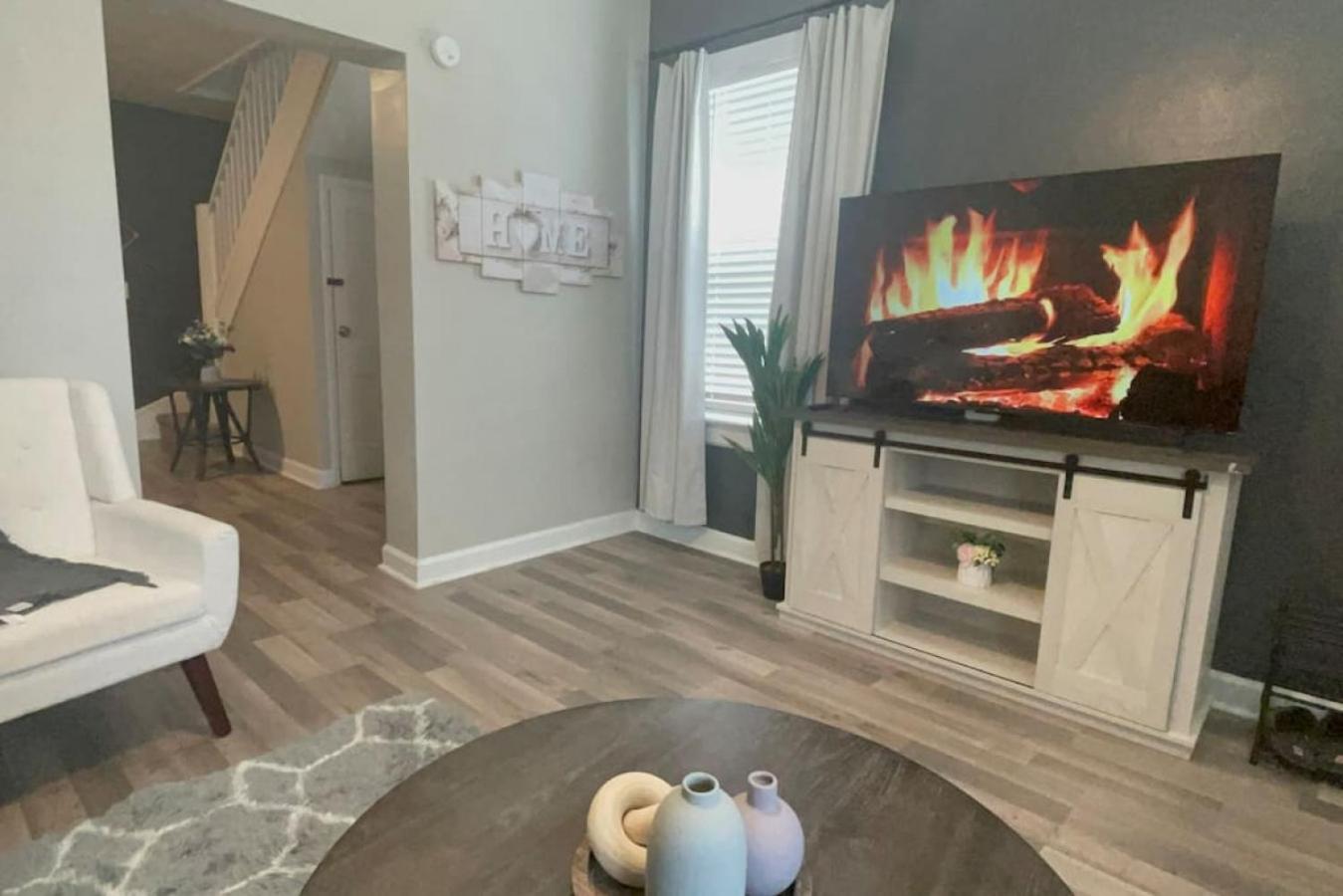 Cozy Portsmouth Retreat 2BR 1BA view 5