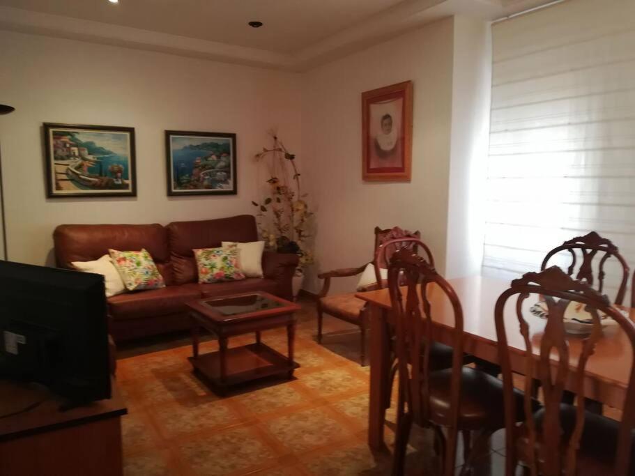 Vivienda vacacional playa levante_castillo