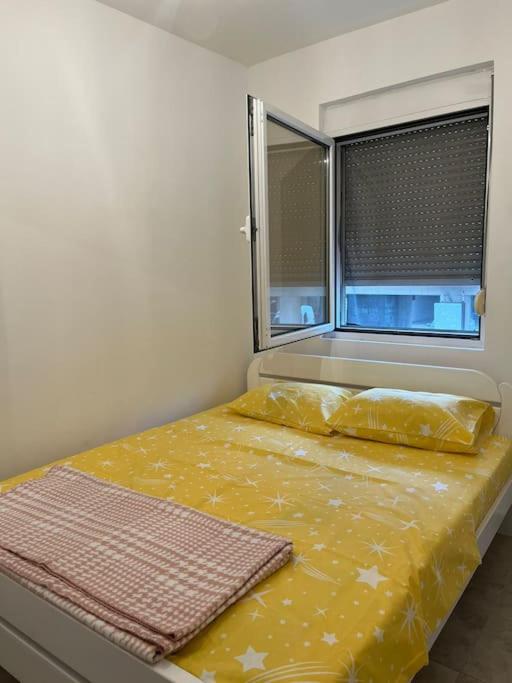 Lovely 1-bedroom apartment in Budva view 2