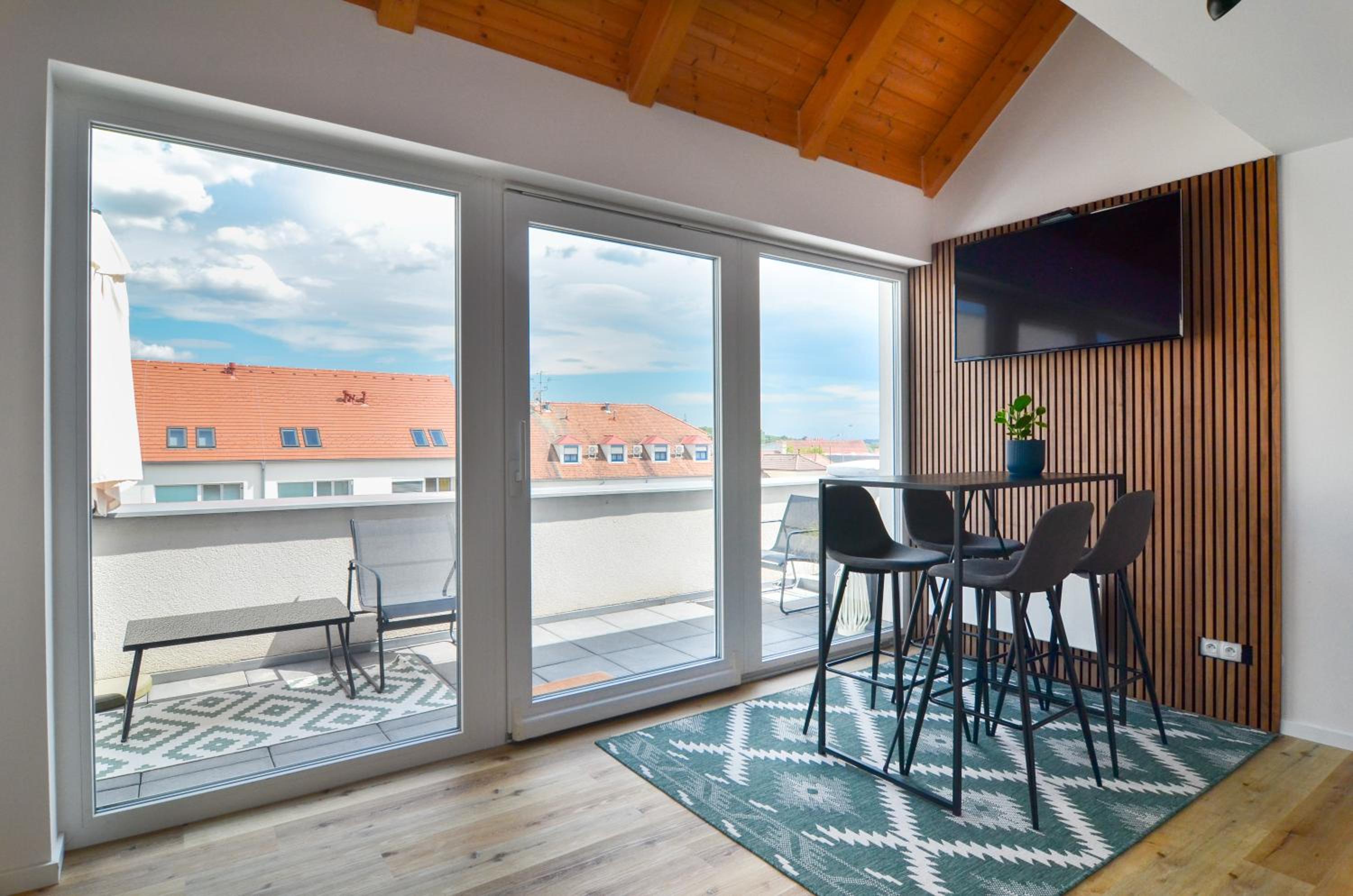 Vineyard Terrace Apartment