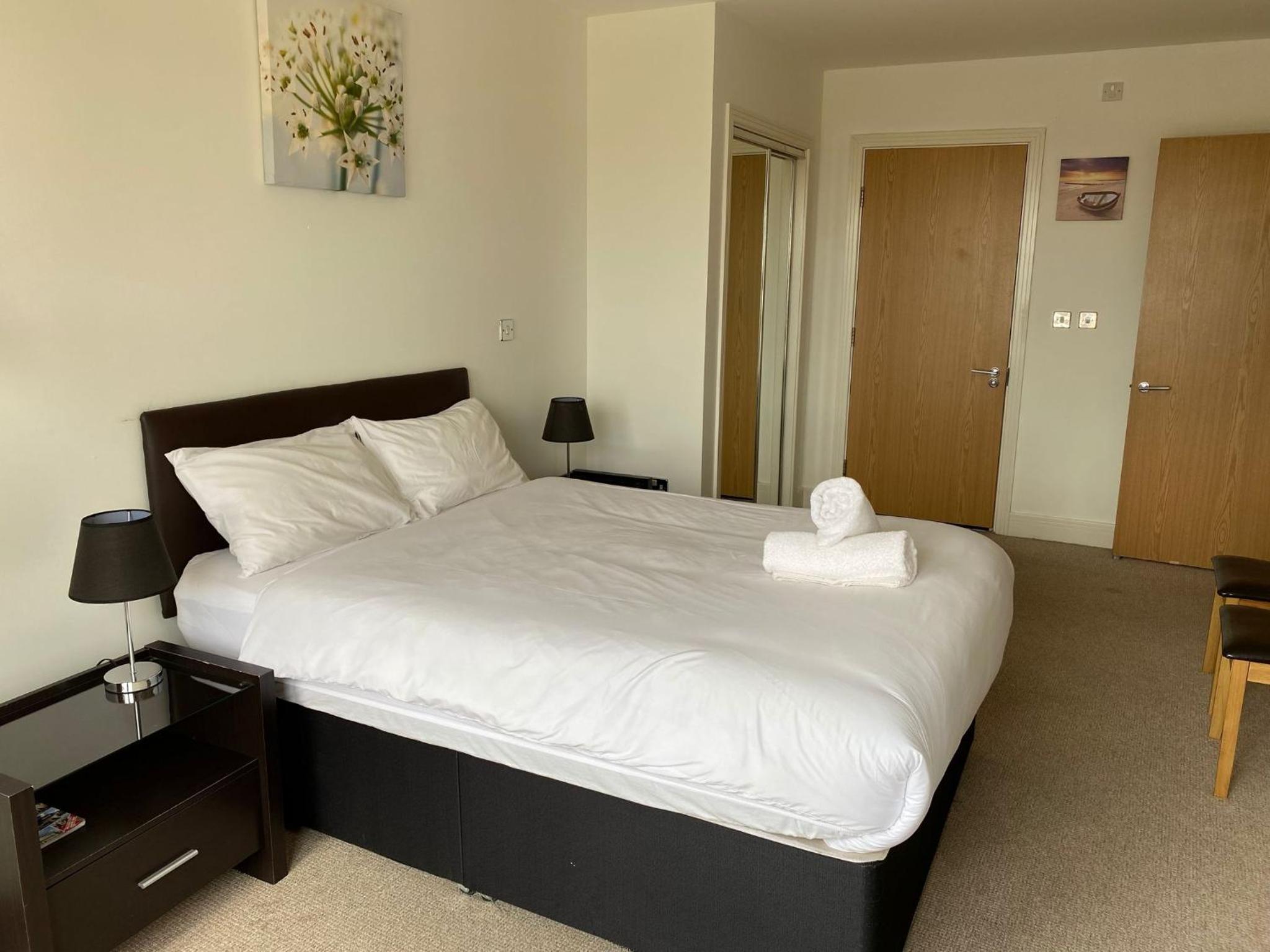 Spacious 2 Bedroom Apartment at The PostBox view 3