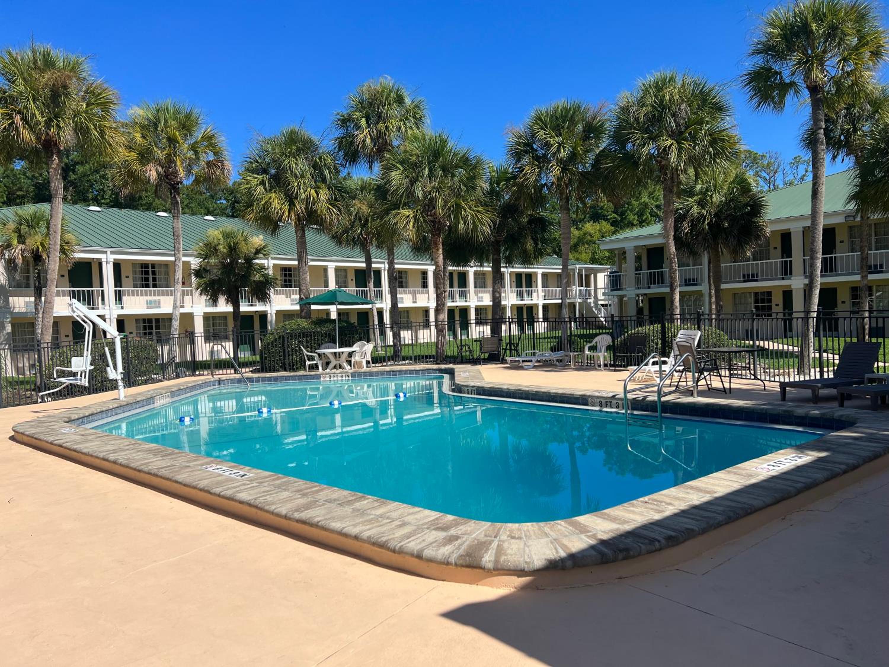 B&B HOTEL Jacksonville Airport - Newly Renovated!