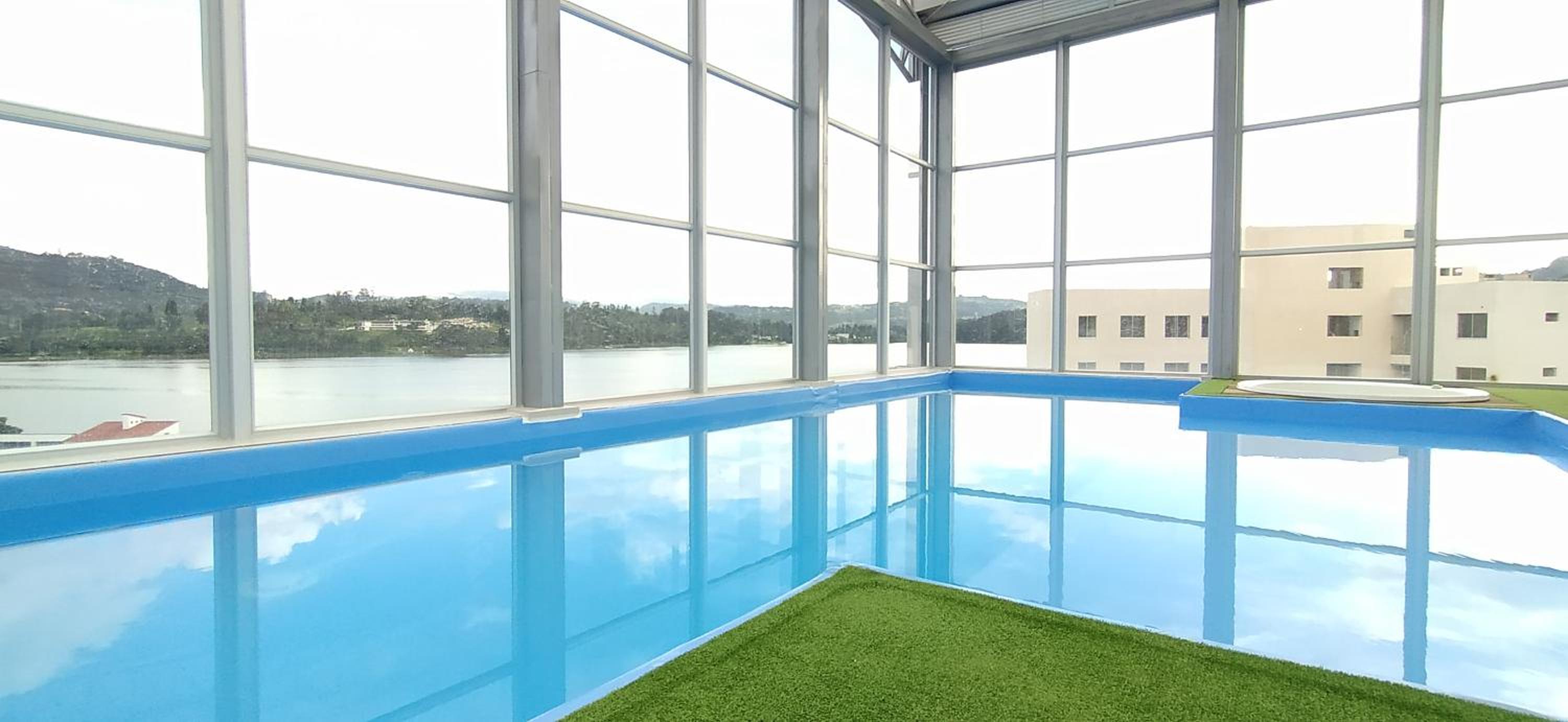 Apartamento lujoso junto al lago