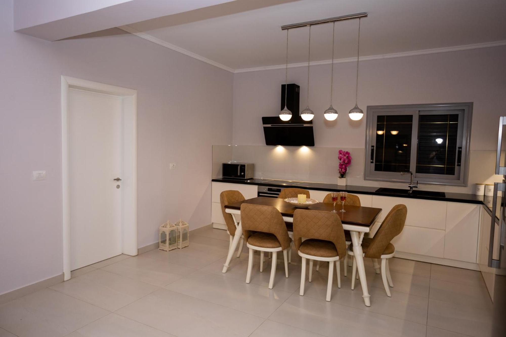 VILLA LEVANDA KSAMIL
