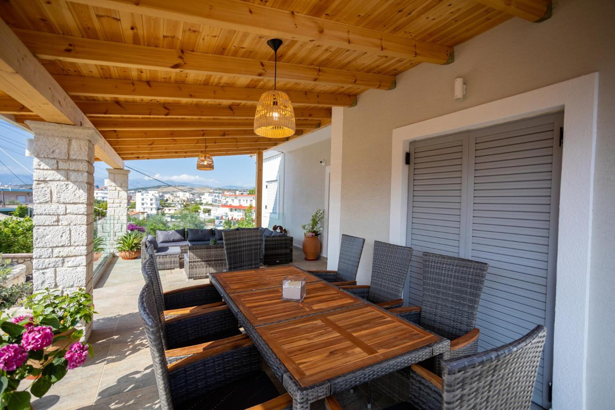 VILLA LEVANDA KSAMIL