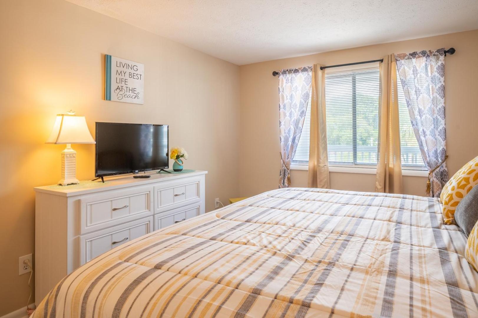 Oceanfront Condo with 3+ Pools - Ocean Dunes 2303A Endless Waves