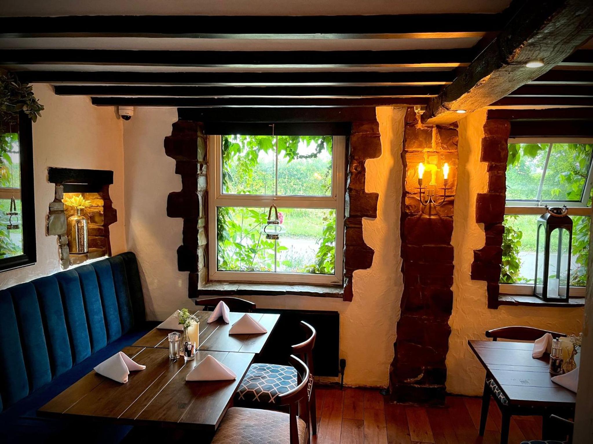 Alcester Vacations - The Blue Boar - Property Image 9