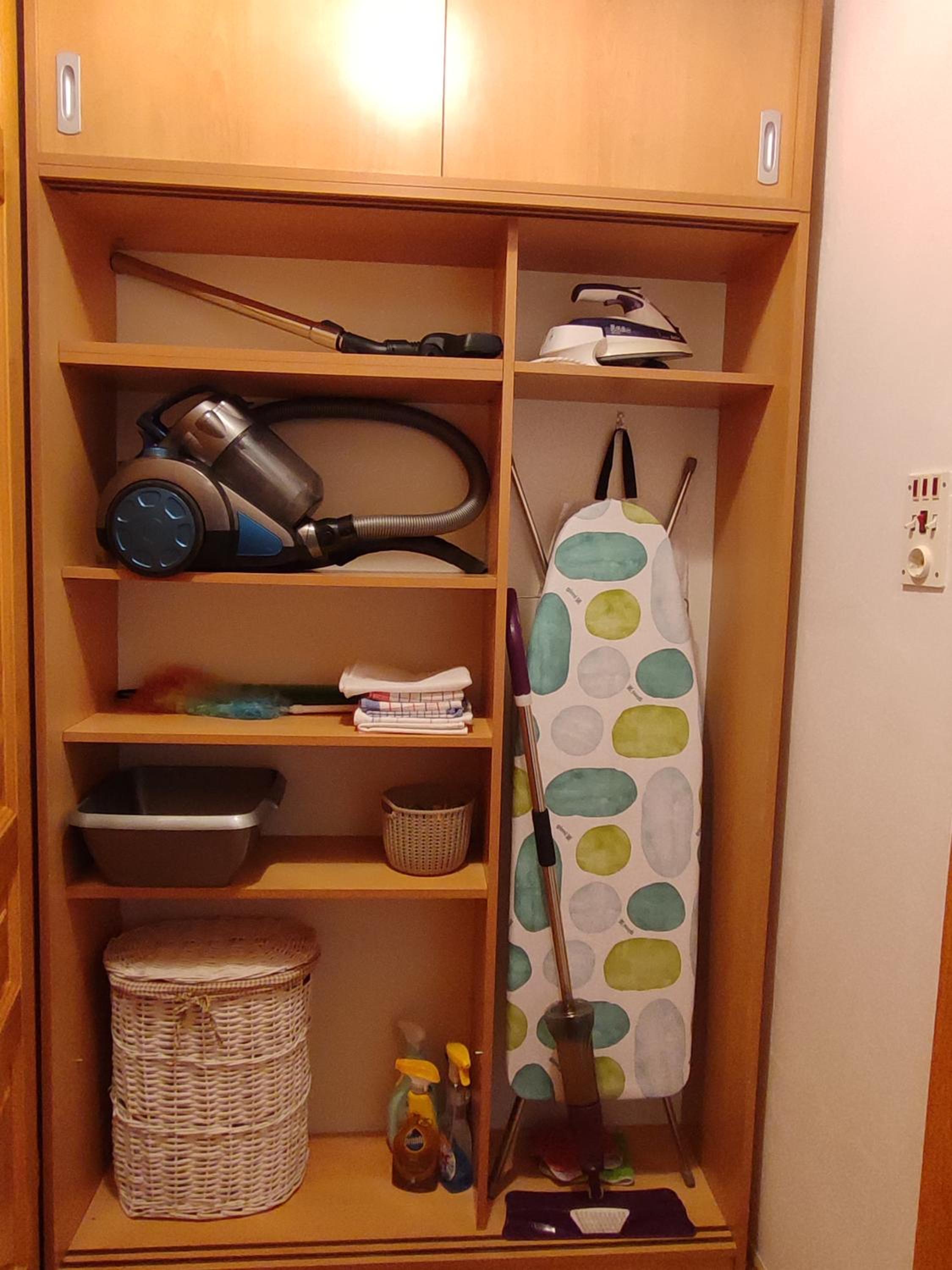 Shiny Thumb Apartment